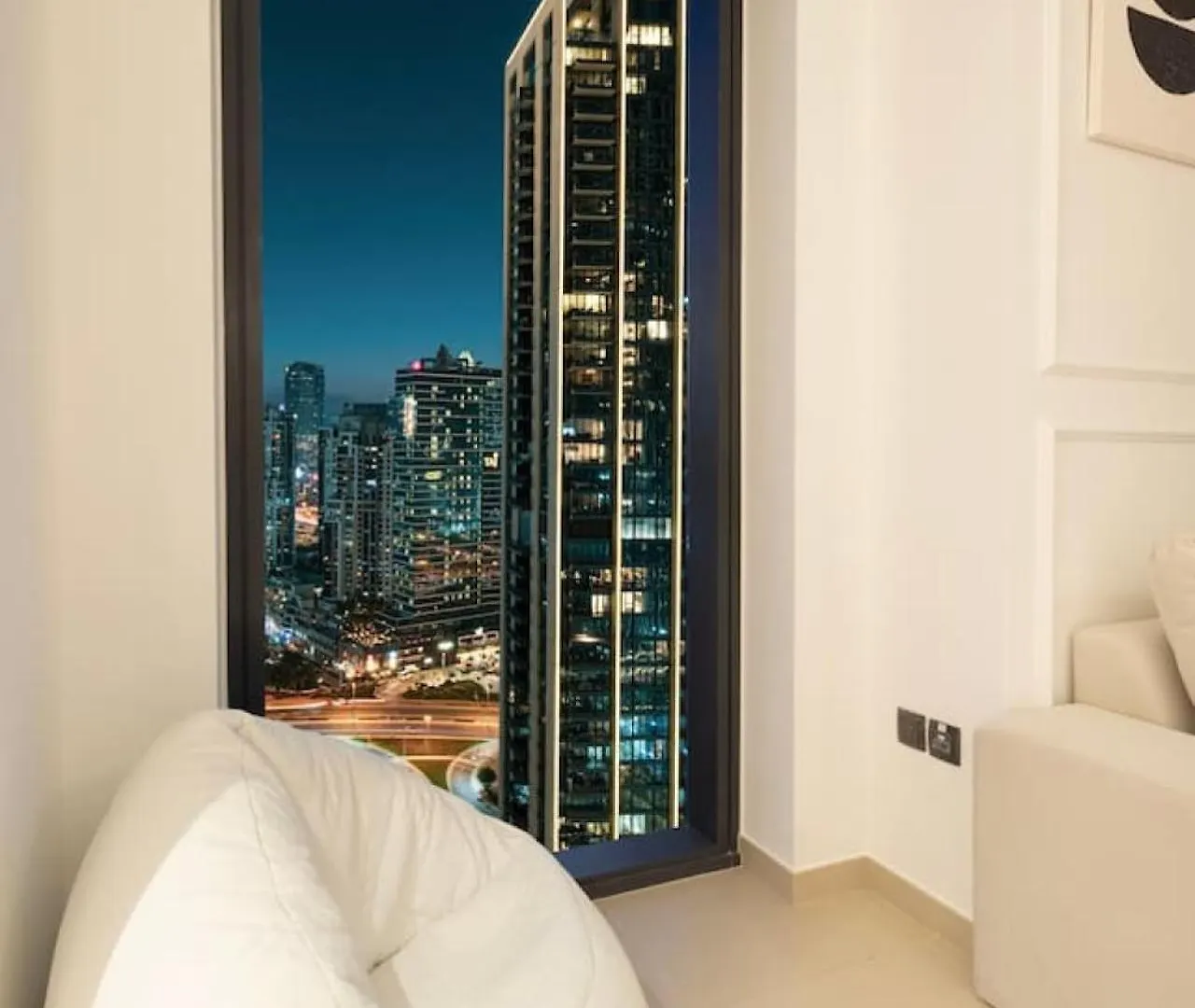 Brand New 2Br In Act One Apartment Dubai 0*,