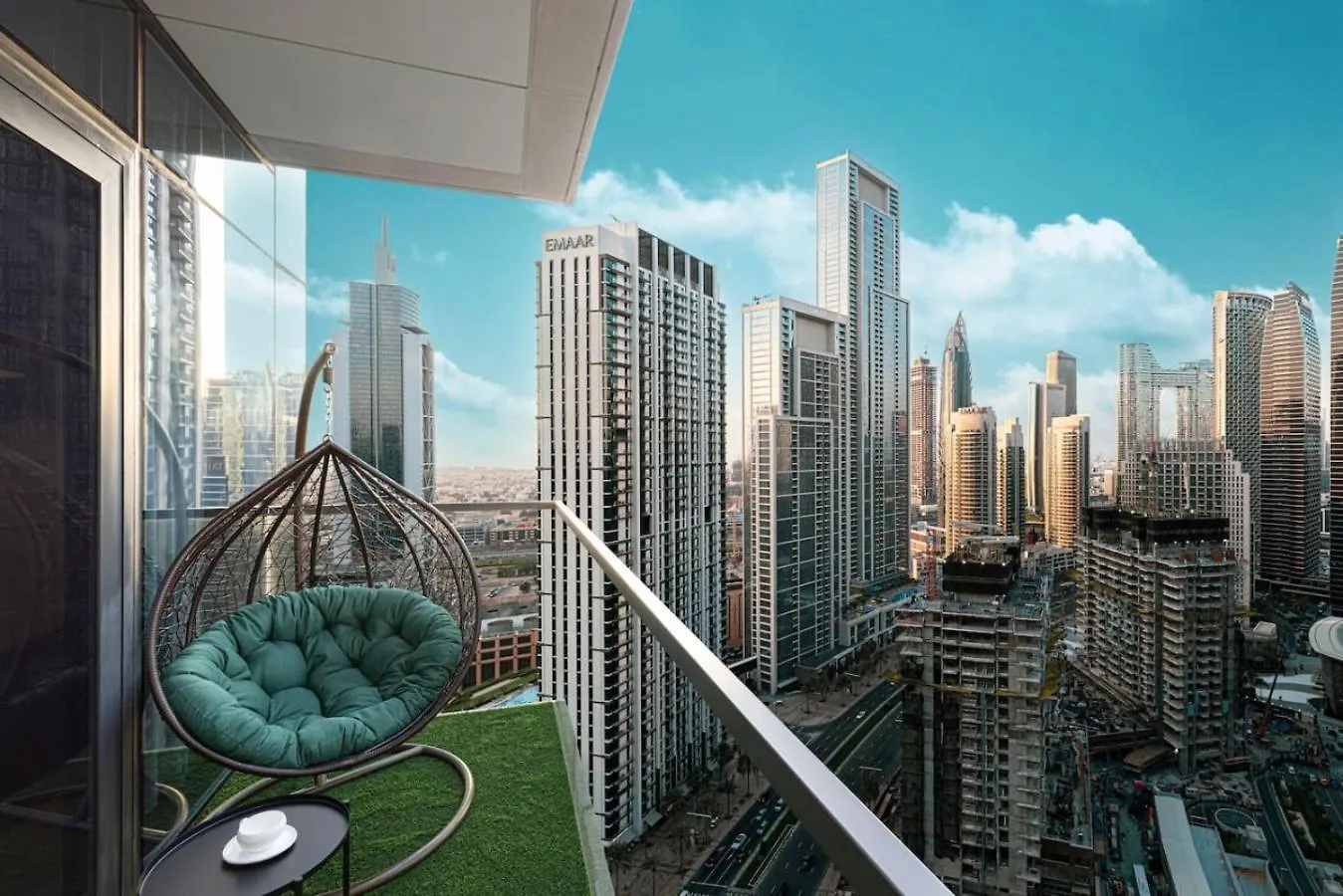 Brand New 2Br In Act One Apartment Dubai